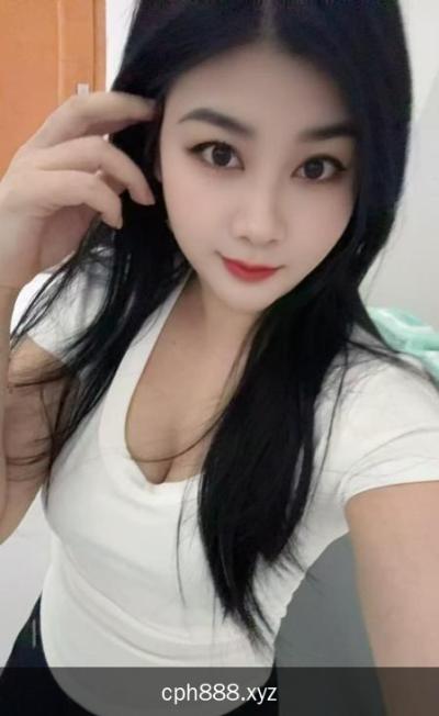 龙华大奶萌萌