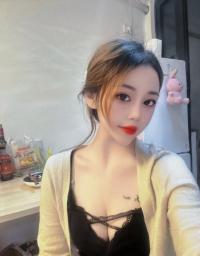 高挑大波妹