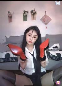 翘臀艳舞老师安可