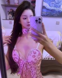 颜值纯欲妹子宝儿