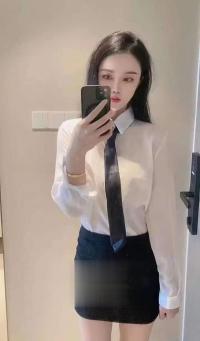 小巧娇嫩少妇晴天