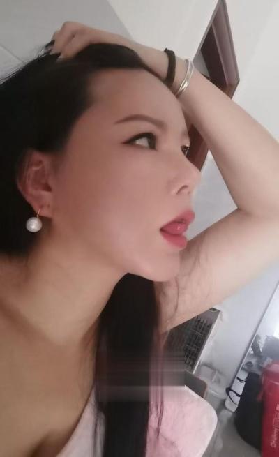 魅惑服务型姐姐小美
